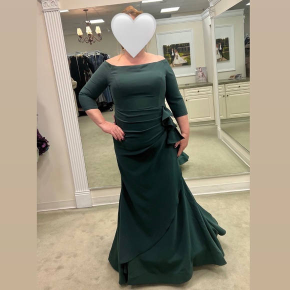 NEVER WORN - JOVANI 00446 OFF SHOULDER DRESS - Picture 2 of 11